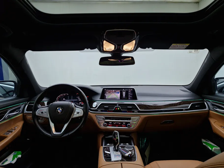 2022 BMW 7 Series 730Li 
