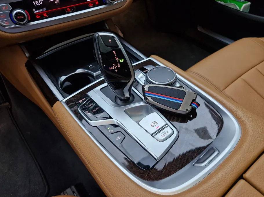 2022 BMW 7 Series 730Li 