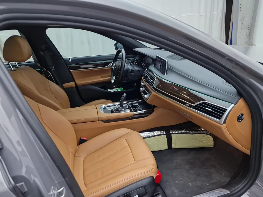 2022 BMW 7 Series 730Li 