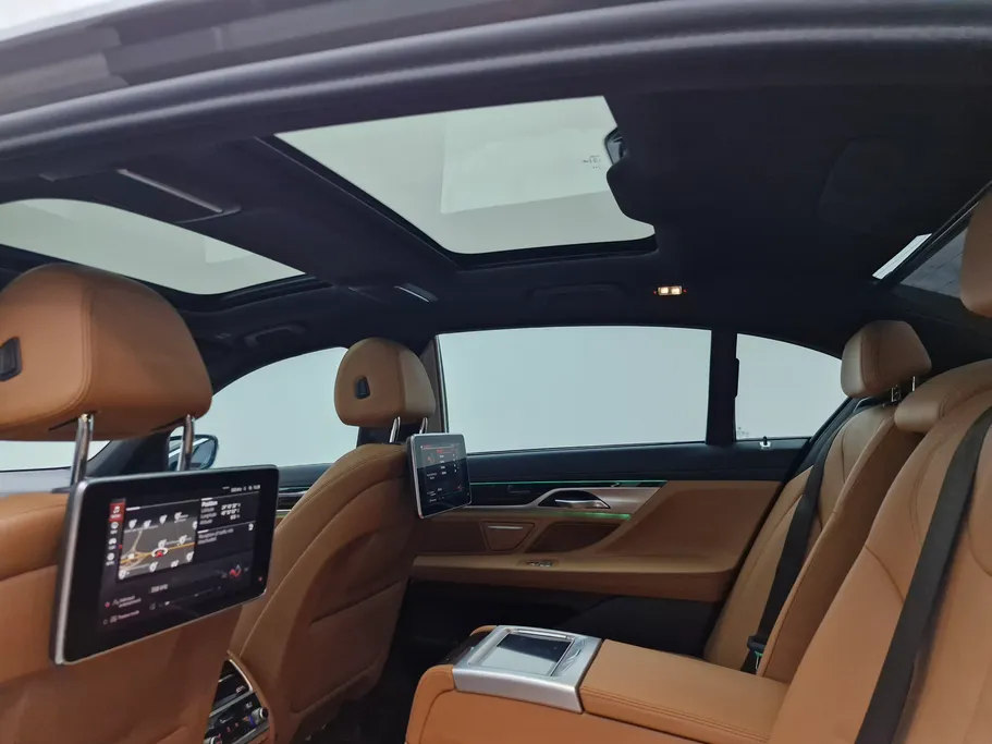 2022 BMW 7 Series 730Li 