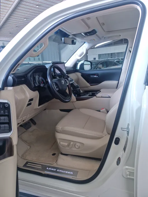 2024 Toyota Land Cruiser GXR4 