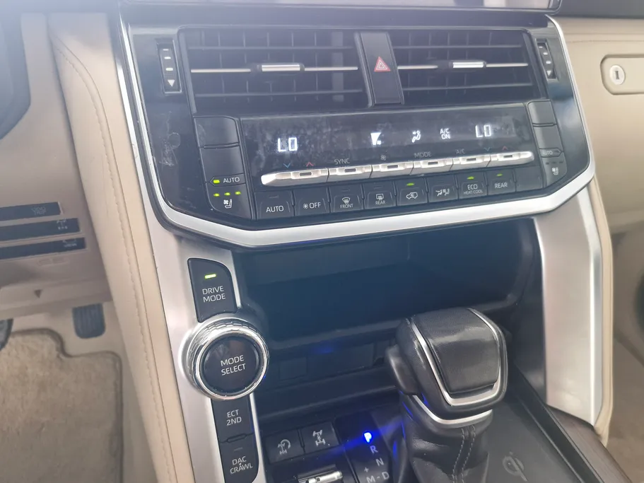 2024 Toyota Land Cruiser GXR4 