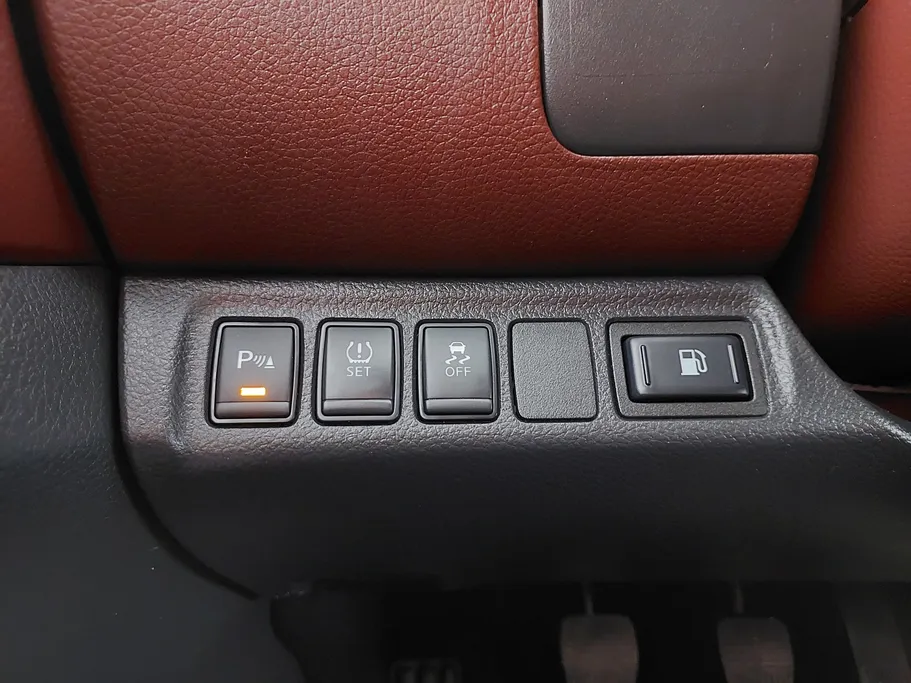 2020 Nissan Navara SE 