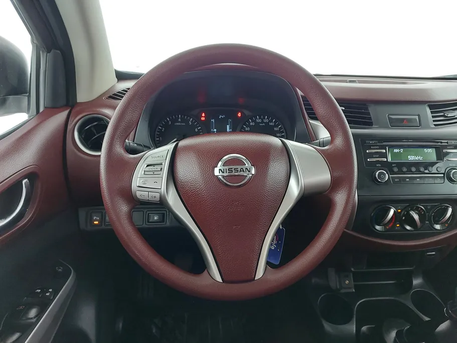 2020 Nissan Navara SE 