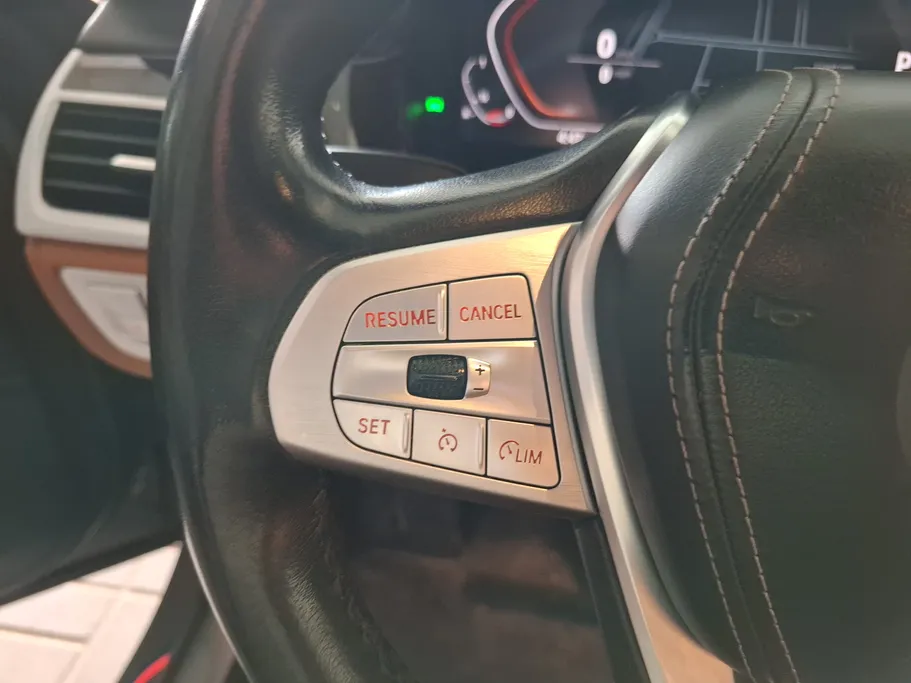 بي ام دبليو الفئة السابعة 730Li 2022 