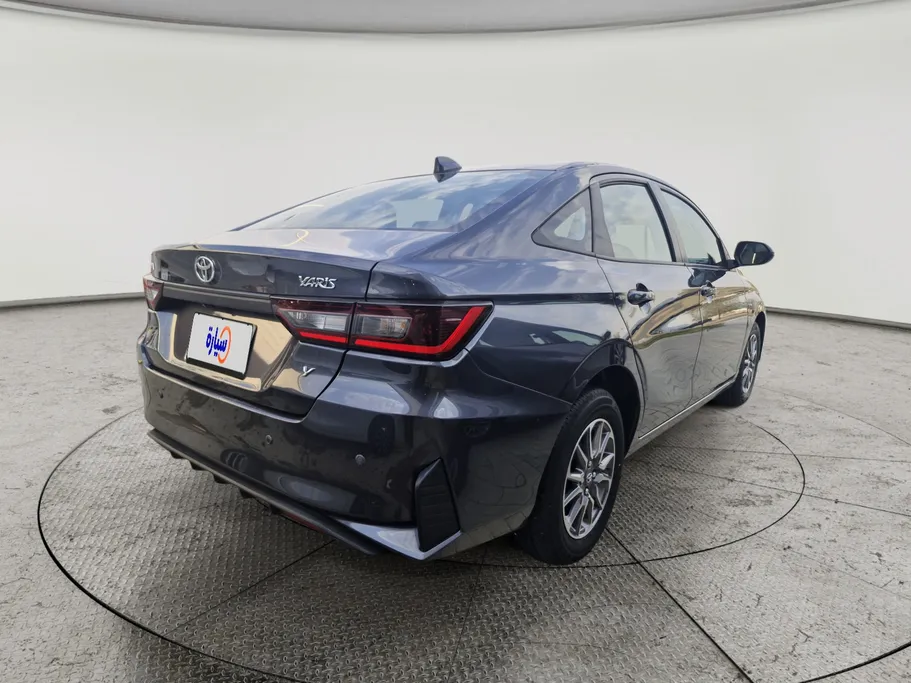 2023 Toyota Yaris  Y 