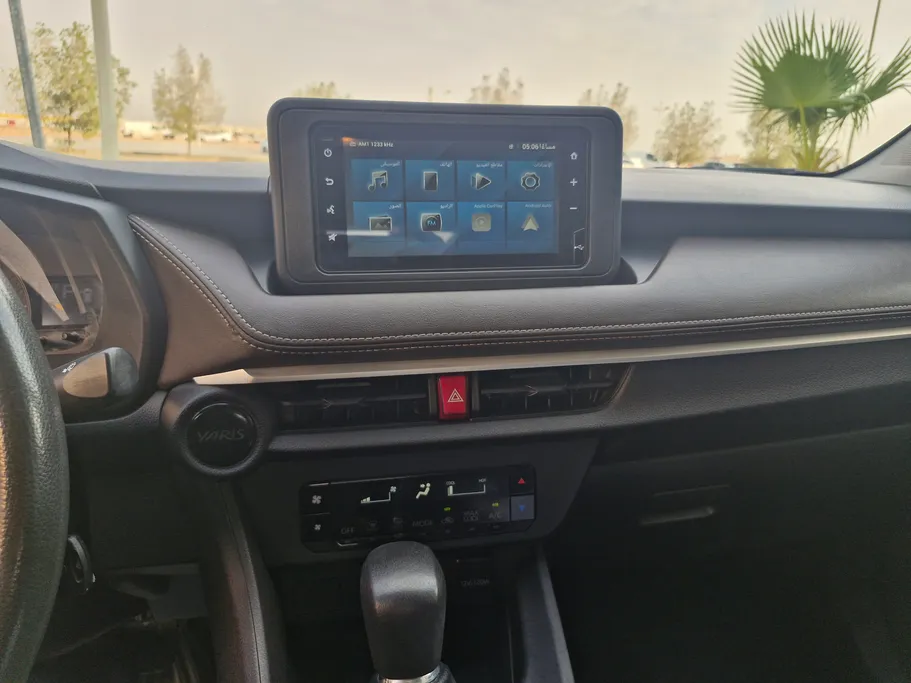 2023 Toyota Yaris  Y 