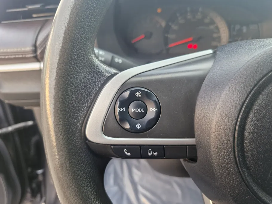 2023 Toyota Yaris  Y 