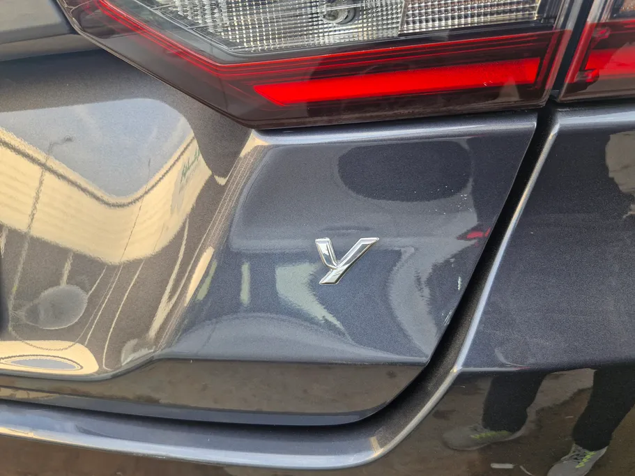 2023 Toyota Yaris  Y 