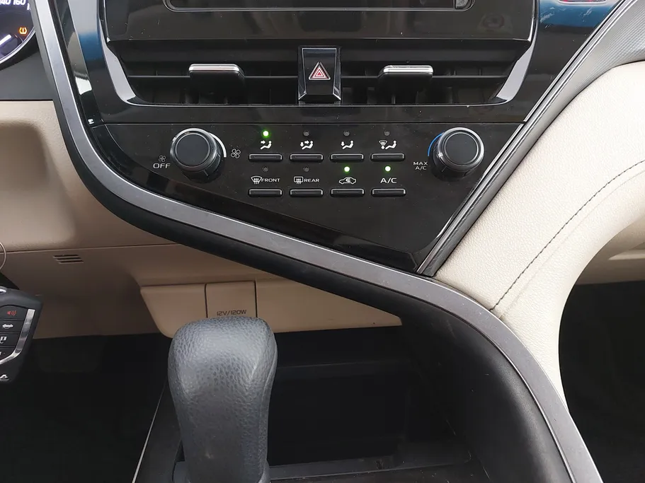 2024 Toyota Camry  LE 