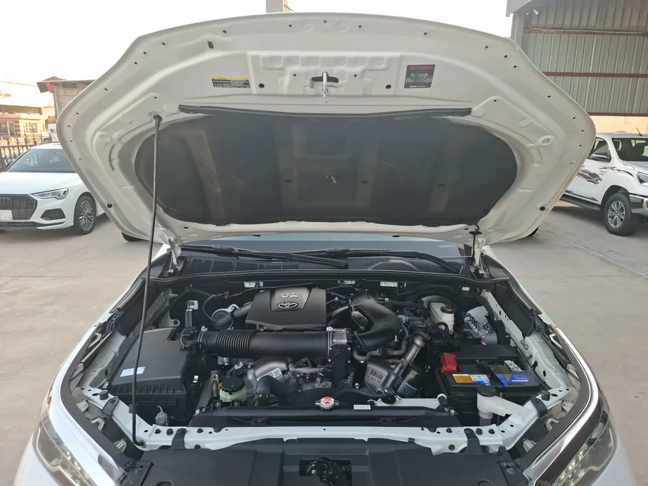 2023 Toyota Fortuner VX 
