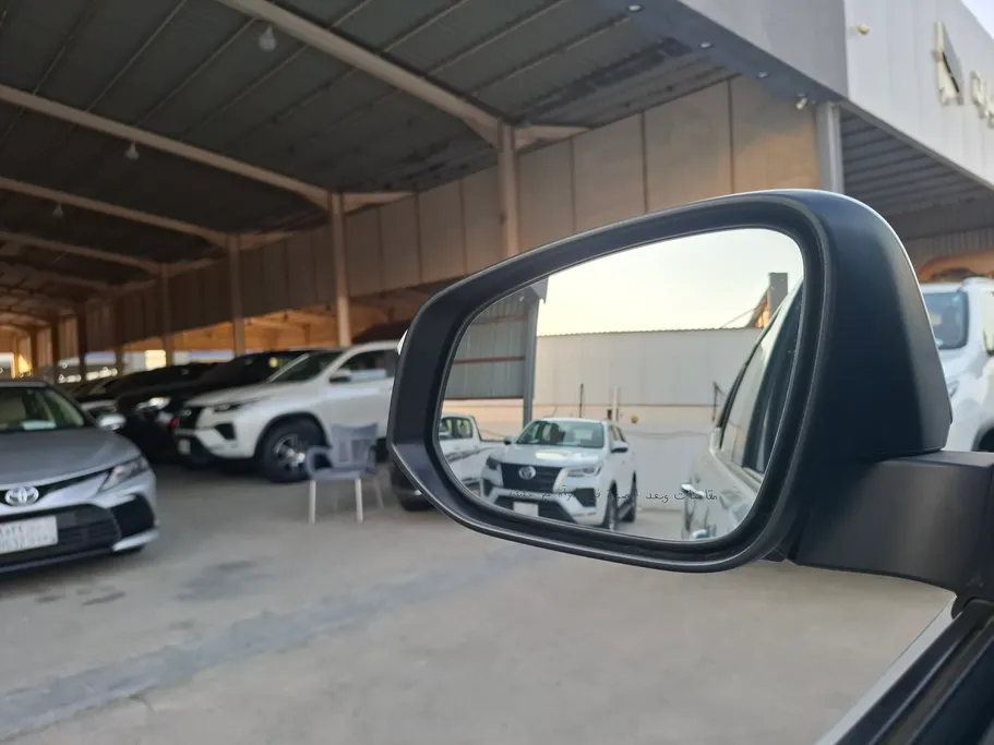 2023 Toyota Fortuner VX 