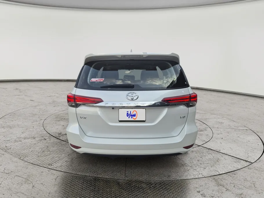 2024 Toyota Fortuner VX 