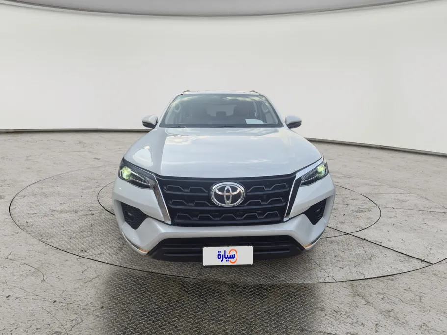 2024 Toyota Fortuner VX 