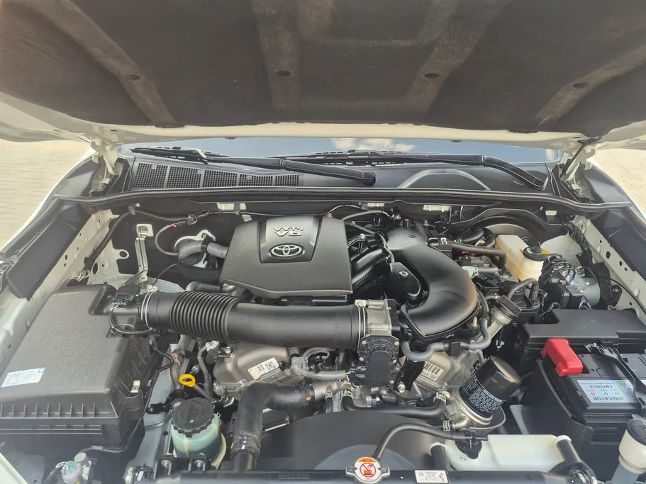 2024 Toyota Fortuner VX 