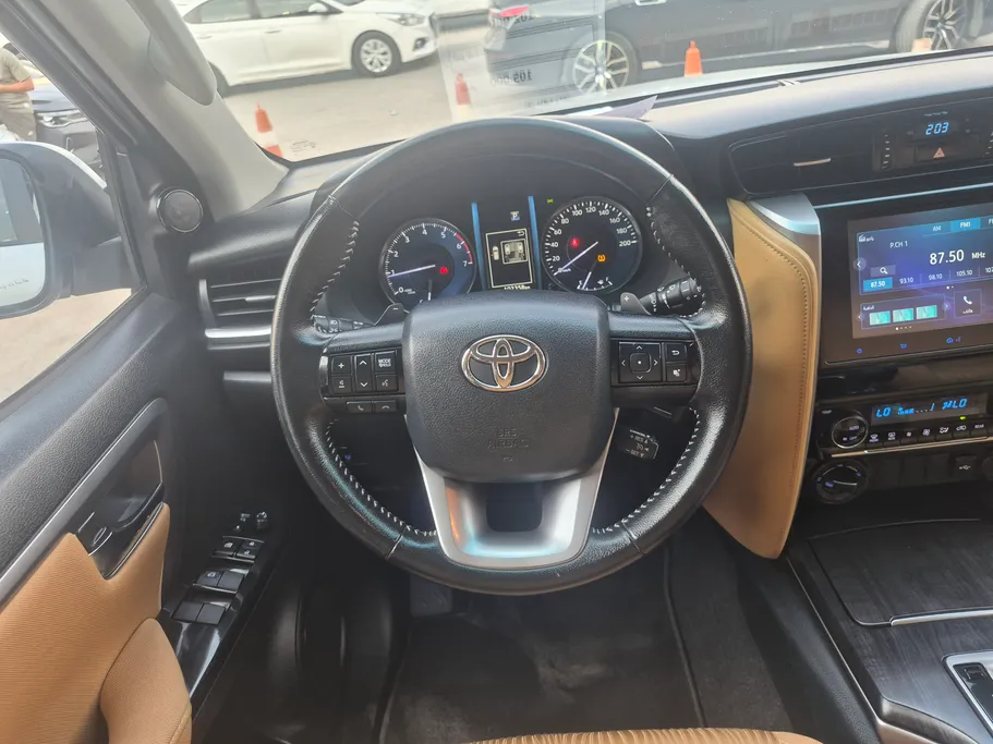 2024 Toyota Fortuner VX 