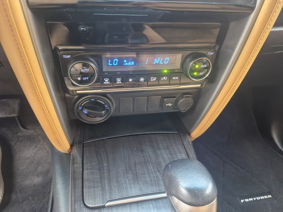 2024 Toyota Fortuner VX 