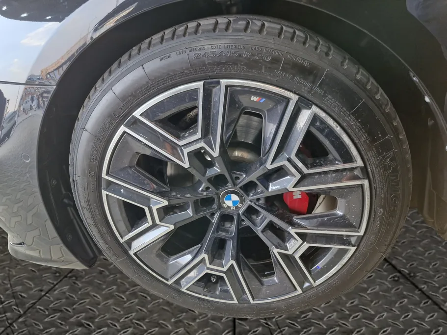2024 BMW 5 Series 520i 