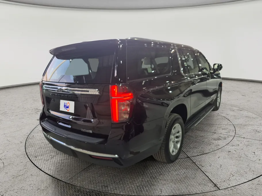 2024 Chevrolet Suburban LS 
