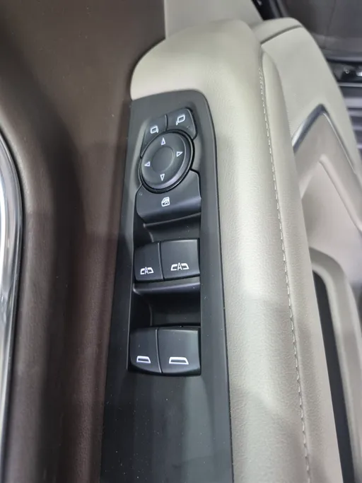 2024 Chevrolet Suburban LS 