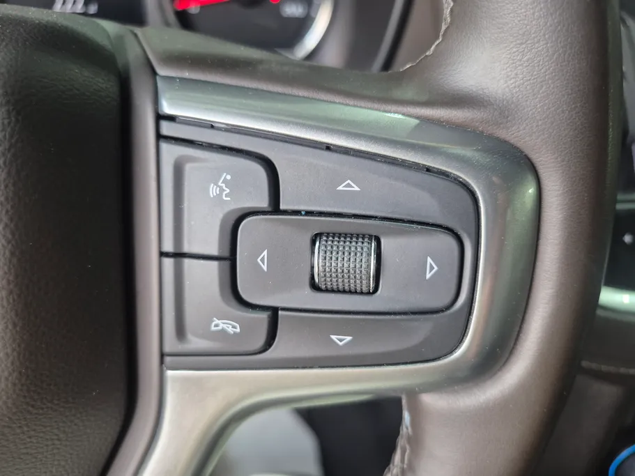 2024 Chevrolet Suburban LS 