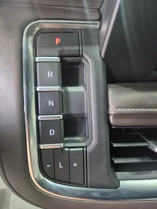 2024 Chevrolet Suburban LS 