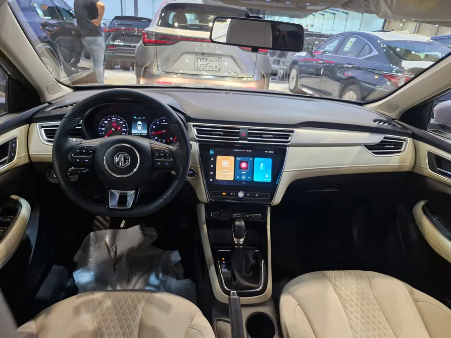 2024 MG 5 COM 