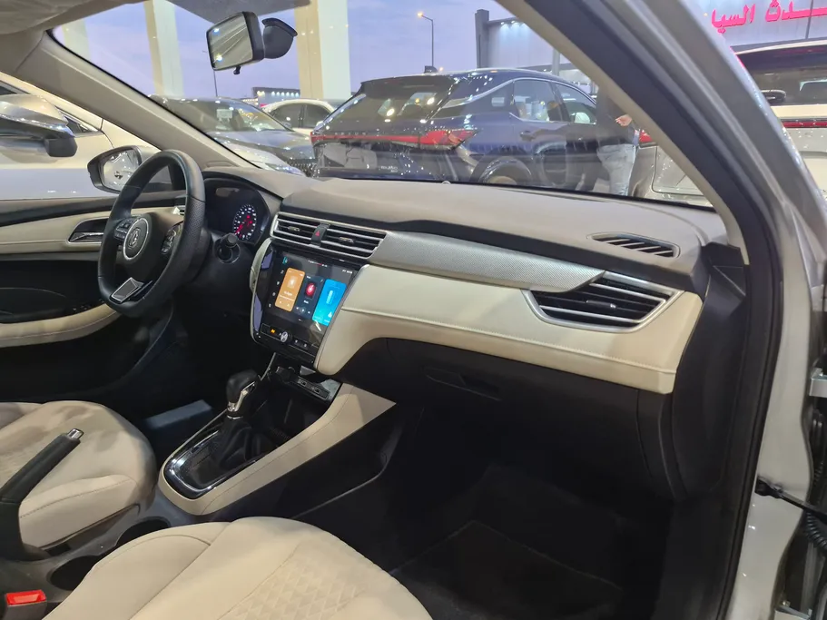 2024 MG 5 COM 