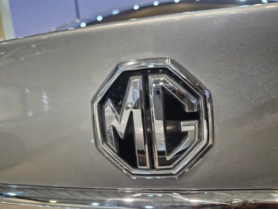 2024 MG 5 COM 