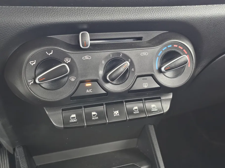 2024 Kia Pegas LX 