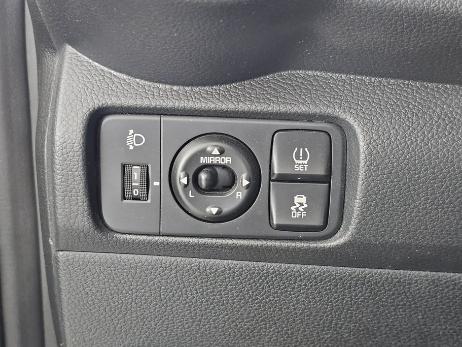 2024 Kia Pegas LX 