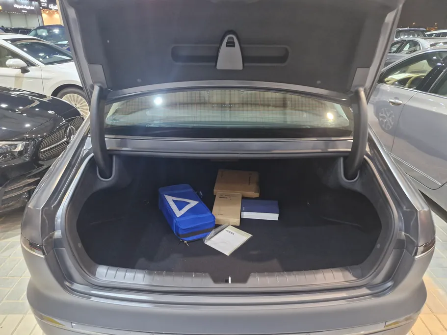 2025 Hyundai Azera PREMIUM 