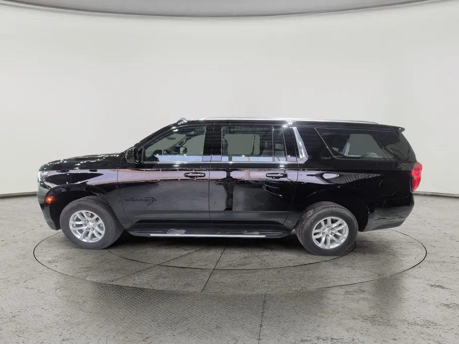 2024 Chevrolet Suburban LS 