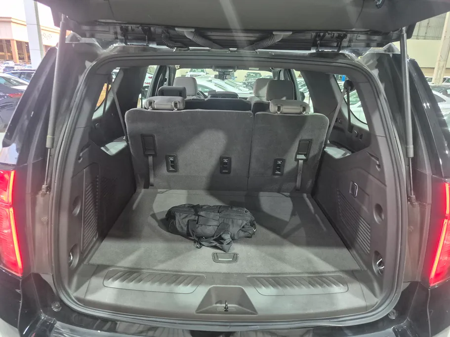 2024 Chevrolet Suburban LS 