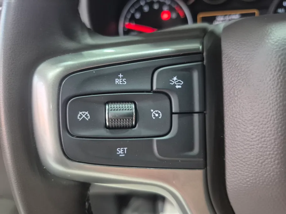 2024 Chevrolet Suburban LS 