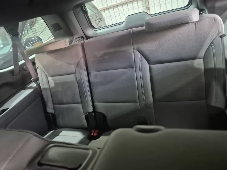 2024 Chevrolet Suburban LS 