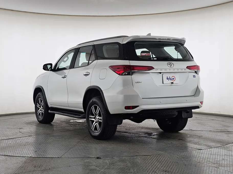 2024 Toyota Fortuner GX2 