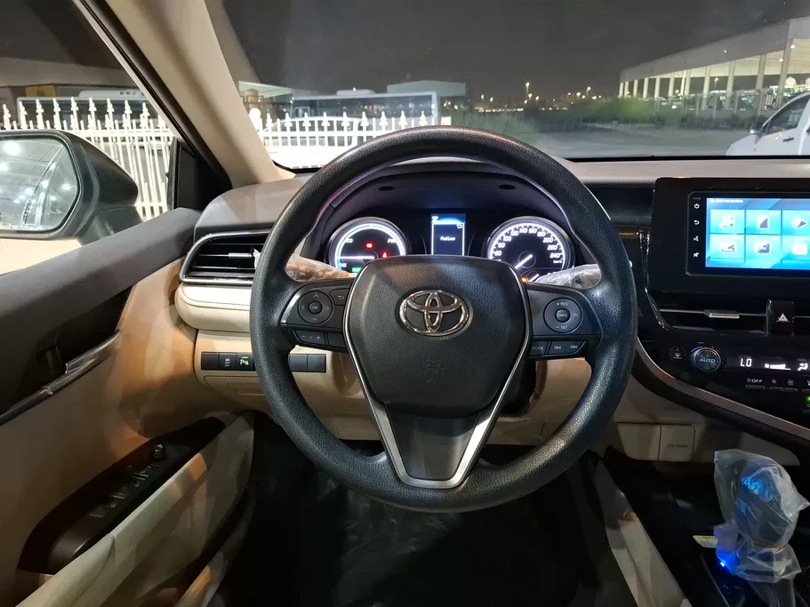 2023 Toyota Camry  LE HEV 