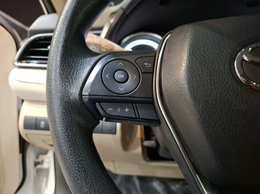 2023 Toyota Camry  LE HEV 