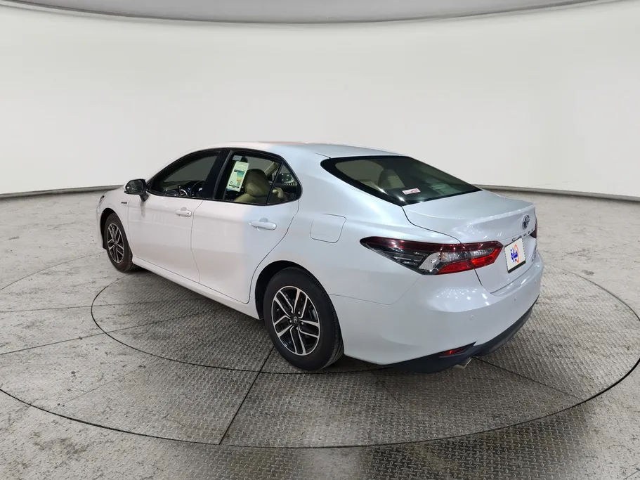 2023 Toyota Camry  LE HEV 