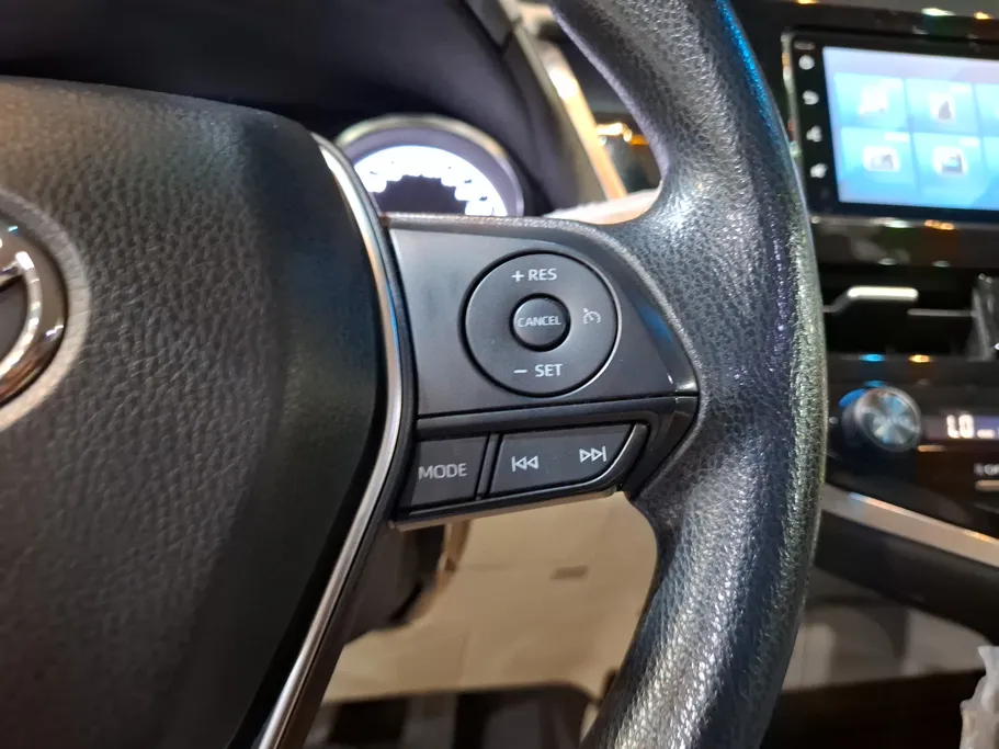 2023 Toyota Camry  LE HEV 