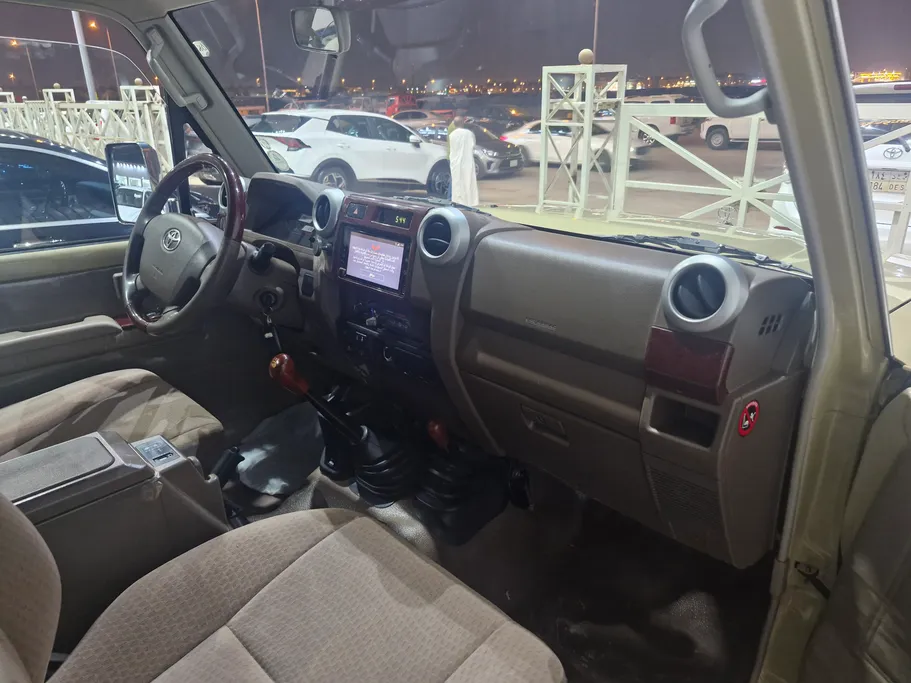 2018 Toyota LAND CRUISER 70 SDLX WINCH 3DR 