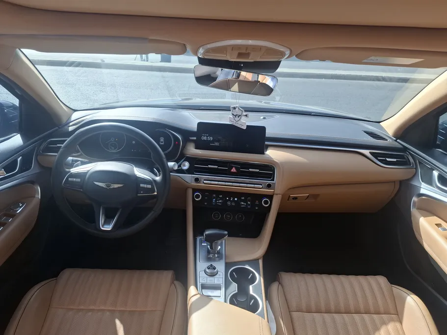 2024 Genesis G70 Prestige 