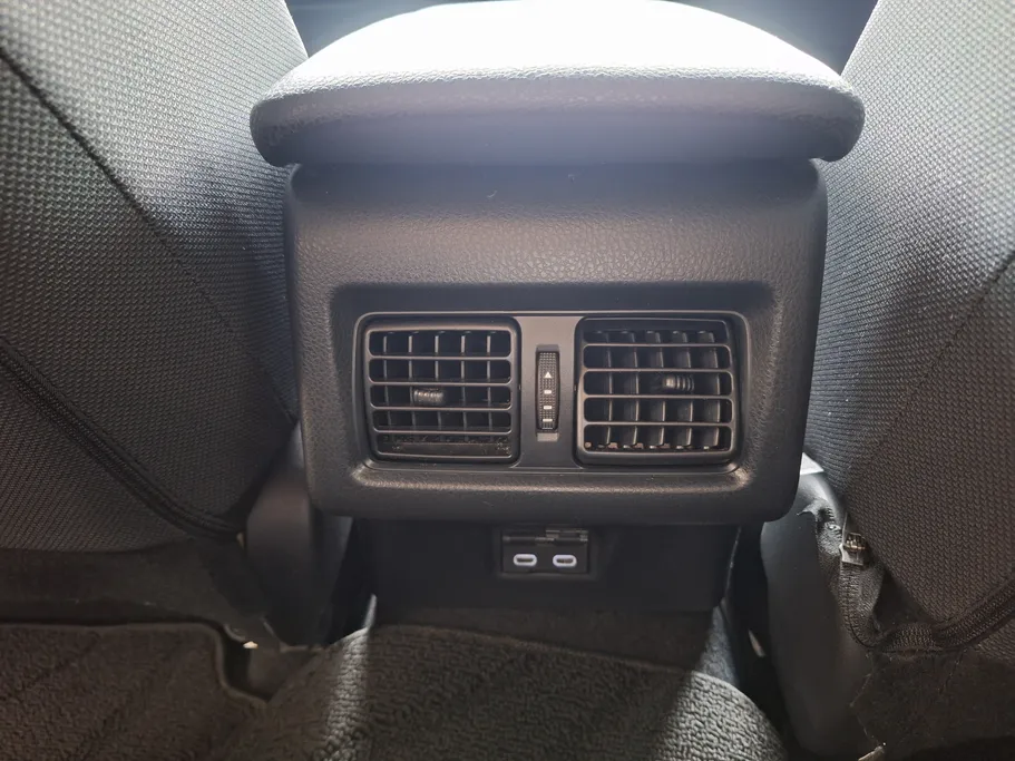 2025 Toyota Camry  E Plus HEV 
