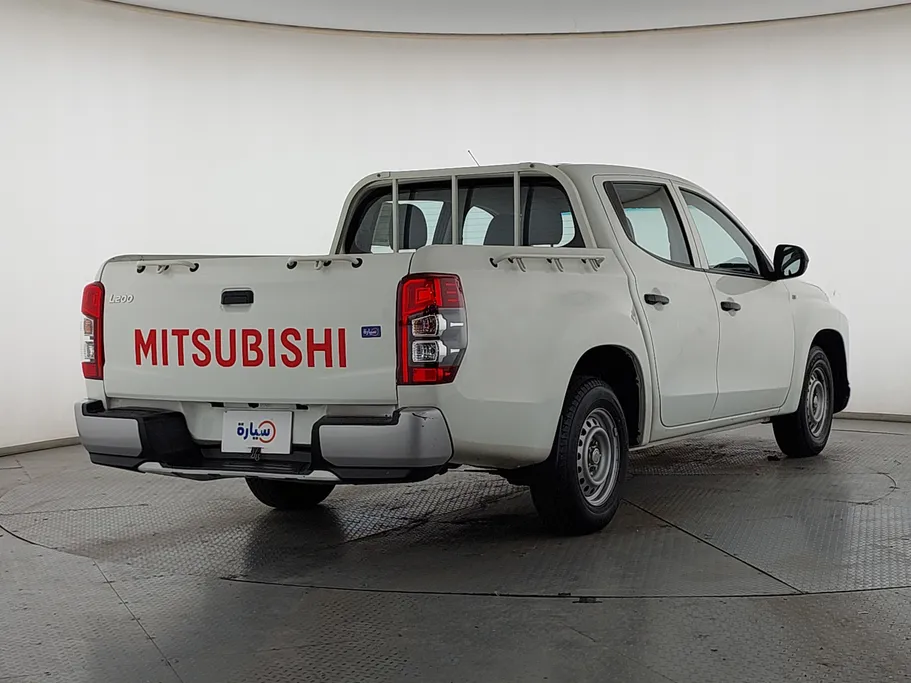 2022 ميتسوبيشي L200 Double Cap 