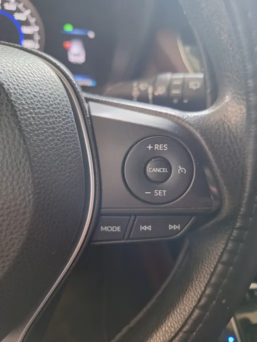 2021 Toyota Corolla Cross XLE 