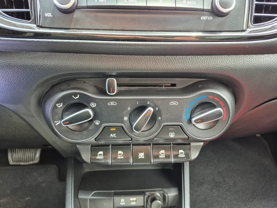2025 Kia Pegas LX 