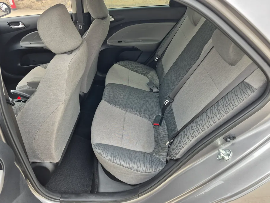 2025 Kia Pegas LX 