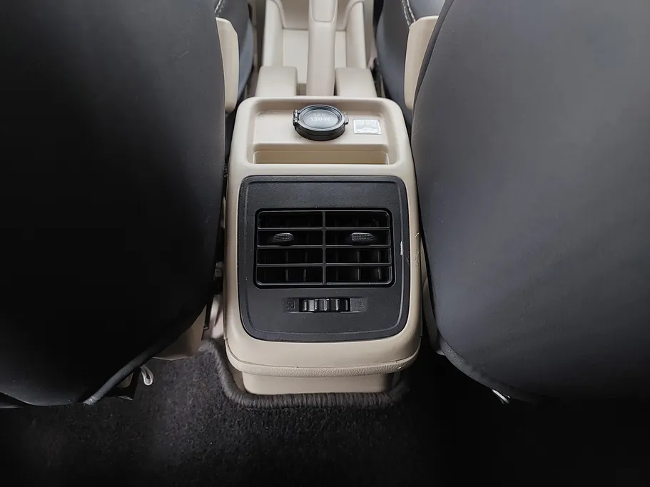 2025 سوزوكي Dzire GL 