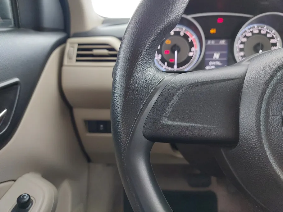 2025 سوزوكي Dzire GL 